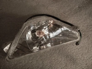 KAWASAKI ZX636R LADO DERECHO INDICADOR DELANTERO Y SOPORTE (230400131) 2013 ZX6R - Imagen 1 de 5