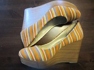 Apt 9 Women's  Platform Dress Casual Work  Multi-colors Fabric Shoes Size 8 - Picture 1 of 12