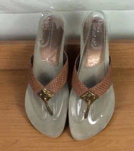 Franco Sarto Womens Sandal Size 8.5 Brown Woven Leather Thong Kitten Heel - Picture 1 of 6