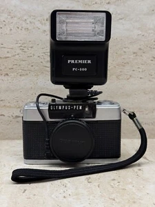 OLYMPUS PEN ee-3 35mm camera with premier pc-300 flash Vintage - Picture 1 of 9