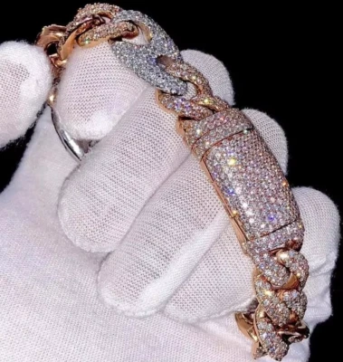 Brazalete de cadena de eslabones cubanos de 12 mm de moissanita de corte redondo de 8 quilates de plata de ley 925 real Foto 1 de 4