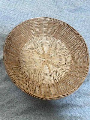 Vintage - Woven Wicker - Bread Basket - Fruit Bowl -  300mm Round - 75mm Deep - Image 1 of 3