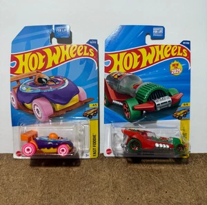 Lot of 2 Hot Wheels Fast Foodie -Hot Wheengs Hot Sauce & Purple Donut Drifter - Picture 1 of 14