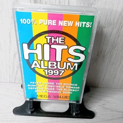 THE HITS ALBUM 1997 VARIOUS HITS CASSETTE TAPE ALBUM - RARE RETRO MUSIC ,, Foto 1 de 4