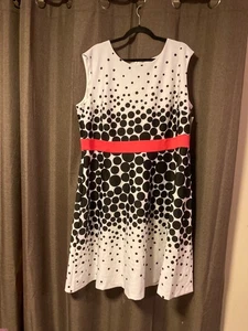 VESTIDO SANDRA DARREN SIN MANGAS CREMALLERA TRASERA TALLA 20W NUEVO CON ETIQUETAS - Imagen 1 de 3