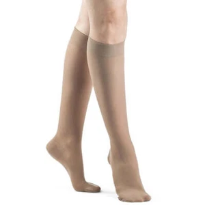 Medias de compresión Sigvaris Dynaven opacas para mujer 20-30 mmHg KH (caja abierta) - Imagen 1 de 4