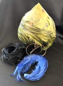 Feather Hat (Green) | Head Bands (2) Blue & Black + Stand | Lot of 4 | Vintage - Picture 1 of 7