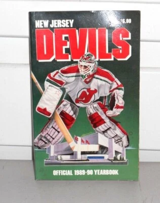 NJ NEW JERSEY DEVILS OFFICIAL 1989-1990 YEARBOOK - Image 1 of 2