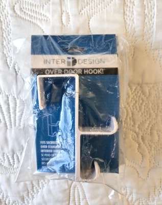 Ganchos dobles sobre la puerta InterDesign (juego de 3) Foto 1 de 2