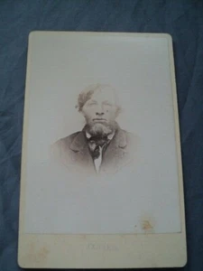 cabinet card photograph Man from Shullsburg ,Wis. by Chamberlin - Picture 1 of 3