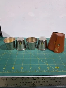 4 VINTAGE ARDEN FOREST NESTING SCHNAPSGLÄSER MIT LEDERETUI MADE IN ENGLAND - Bild 1 von 7