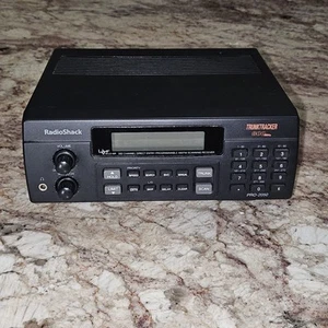 Radio Shack TrunkTracker PRO-2050 800MHz 300 Channel Trunking Scanner - Photo 1/3