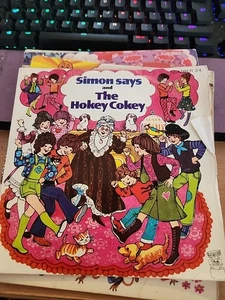 Simon Says And The Hokey Cokey - Unknown Artist 7" 45 [Vinyl] - Picture 1 of 3
