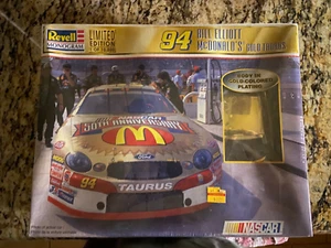 Revell Monograma 94 Bill Elliott McDonalds Oro Taurus 85-4145 Limitado 1 de 10000 - Imagen 1 de 1