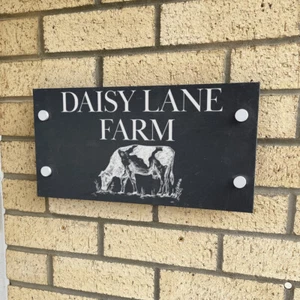 Personalised Dairy Farm Cow Slate House Number or Name Wall Mounted Sign - Picture 1 of 2