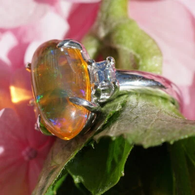 Edelopal Diamant Ring in 900er Platin...Die Farbe GELB steht für Reichtum...4.25 - Bild 1 von 4