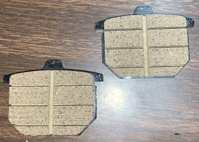 OEM SET 2 PAD COMP. (MCA) SE ADAPTA A CB750 GL1000 MT125R CBX 45105-410-026 Foto 1 de 2