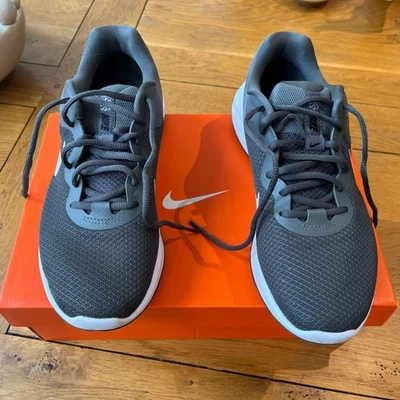Nike Revolution 6 NN - UK size 8.5 - Grey/White with box - Image 1 of 4