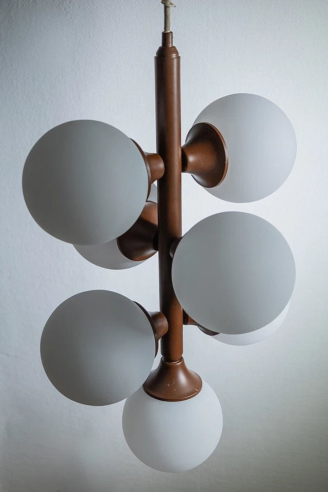 Colgante Stilnovo Moderno KAISER ART DECO Marrón con 7 Globos de Vidrio Ópalo Blanco Foto 1 de 4