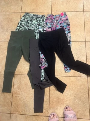 Lot of 5 Women’s Athletic Leggings Size M – Prints & Solids - Image 1 of 3