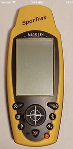 MAGELLAN SporTrak Unità GPS Portatile - Giallo - Portatile da Viaggio Funziona - Foto 1 di 3