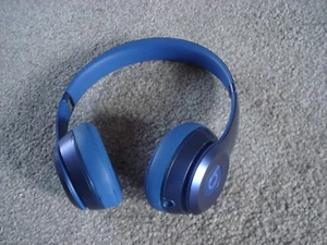 Sehr schöne Beats by Dr. Dre Solo 2 Solo2 kabelgebundene Kopfhörer mit Kopfbügel - saphirblau - Bild 1 von 1