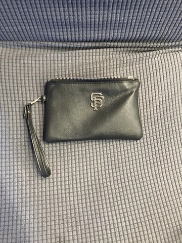 San Francisco SF Giants Women’s Wristlet Purse 2019 SGA See’s Candies Brand Cover