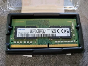 SAMSUNG 8GB 1RX16 DDR4 SODIMM PC4-25600 3200MHZ 260-PIN MEMORY M471A1G44AB0-CWE - Picture 1 of 1