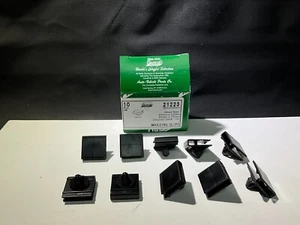 Auveco 21223 Rocker Moulding Clips with Sealer Fits Chrystler 6509288AA  10 Pcs. - Imagen 1 de 5