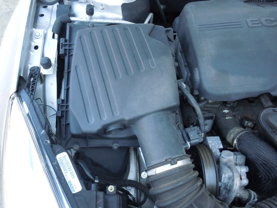 2011 2012 Buick Regal 2.4L Air Cleaner Housing Box OEM W/O California Emissions - Image 1 of 1