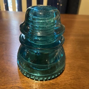 Hemingray Aqua Blue/Green No 42 MADE IN U.S.A. Vintage Glass Insulator - Picture 1 of 8