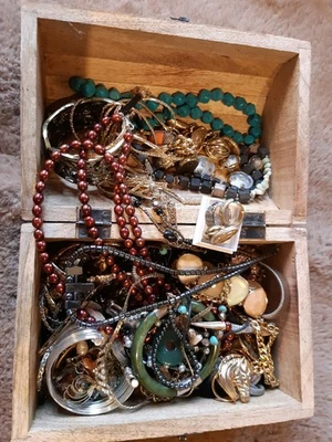 Konvolut Alter Modeschmuck Aus Nachlass Vintage - Bild 1 von 4