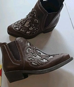 Ariat Lil Stompers Girls Dixon Amy Silver Glitter Inlay Tan Booties Size 5 NWT - Picture 1 of 5