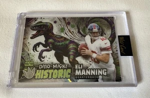 Eli Manning 2024 Wild Card Dino-Might Pre-Historic Raptor Double Jersey # 10/10 - Bild 1 von 3