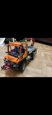 #24JK LEGO TECHNIC: Mercedes-Benz Unimog U 400 (8110) - Bild 1 von 4