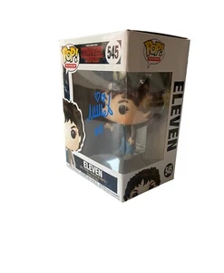 MILLIE BOBBY BROWN autografo firmato di persona FUNKO POP Stranger Things - Foto 1 di 4