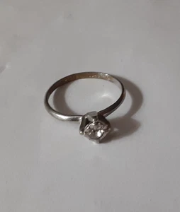 Anillo solitario chapado en rodio vintage - tamaño 8 - acento de piedra única, óxido - Imagen 1 de 6
