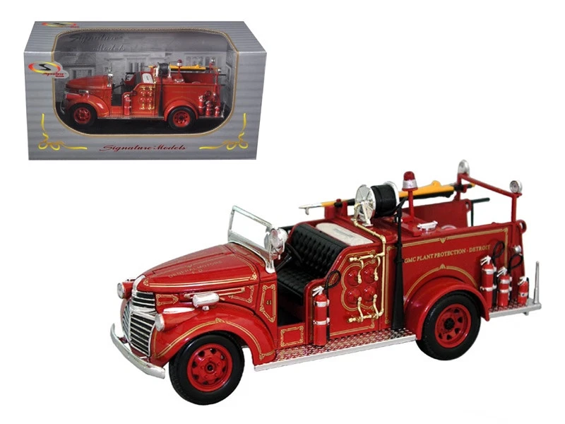 1941 GMC Fire Engine Truck Red 1/32 Diecast Model by Signature Models - Image 1 of 1