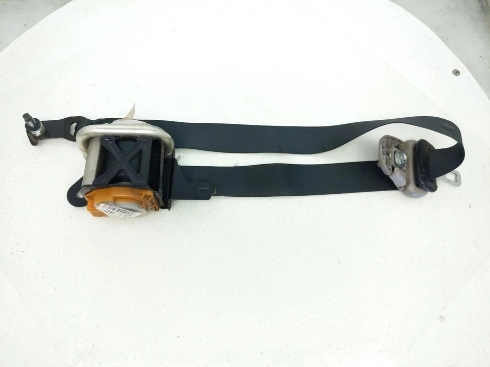 2005 Subaru Impreza retrator de cinto de segurança dianteiro passageiro direito 86884-Ev17a - Imagem 1 de 4