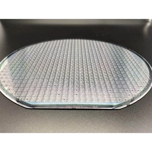5-6 Inch Photomask Wafer Circuit Semiconductor Silicon Chip - Picture 1 of 15