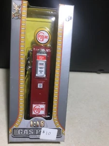 1:18 Yatming Gas Pump Replica Red Gas Pump Gasoline Pump Lead Gas Pump - Picture 1 of 9