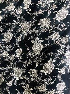 Floral Prints 100% Viscose Dress Fabric Summer Flower Dressmaking Material - Picture 1 of 2