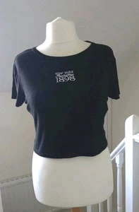 Ladies Cropped T Shirt With New York Logo Black Size 14. Please See Description  - Picture 1 of 6