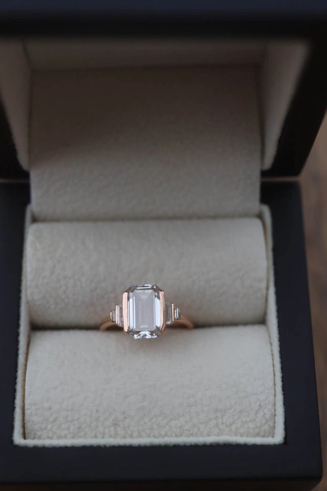 2.51 carat Diamond Ring (Lab Grown) Emerald Cut 18KT Rose Gold Band- Certified - Image 1 of 4