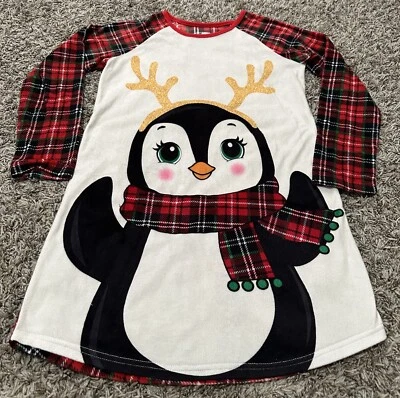 Camisa para dormir Wonder Nation para niñas talla grande franela pingüino a cuadros vacaciones de Navidad Foto 1 de 4