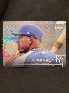 2022 Topps Stadium Club Chrom X-Fractor Salvador Perez Kansas City Royals #69 - Bild 1 von 2