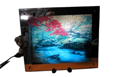 De colección Años 70 Movimiento Iluminado Río Otoño Escena Arte Sonidos Agua 13"T x 16" VIDEO Foto 1 de 4