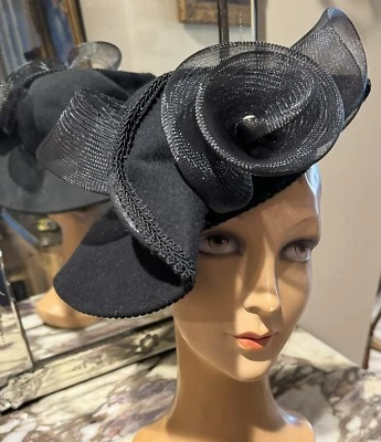Stylish Sculptural Vintage Black Wool & Net Ribbon Woman’s Hat - Image 1 of 4