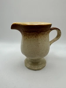 Mikasa "Whole Wheat" 4 3/8 Inch Stoneware Creamer Grannycore Cottagecore - Foto 1 di 8