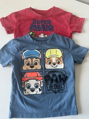 Lote de 2 camisetas de Super Mario & Paw Patrol para niños 2t usadas en excelente estado Foto 1 de 4